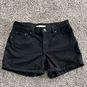 NWOT Levi's Women's Black Jean Shorts